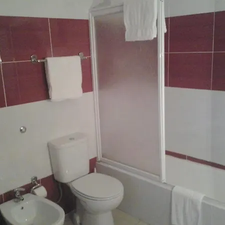 Konukevi Residencial Pinto 3*