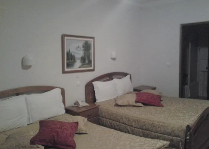 Residencial Pinto 3*