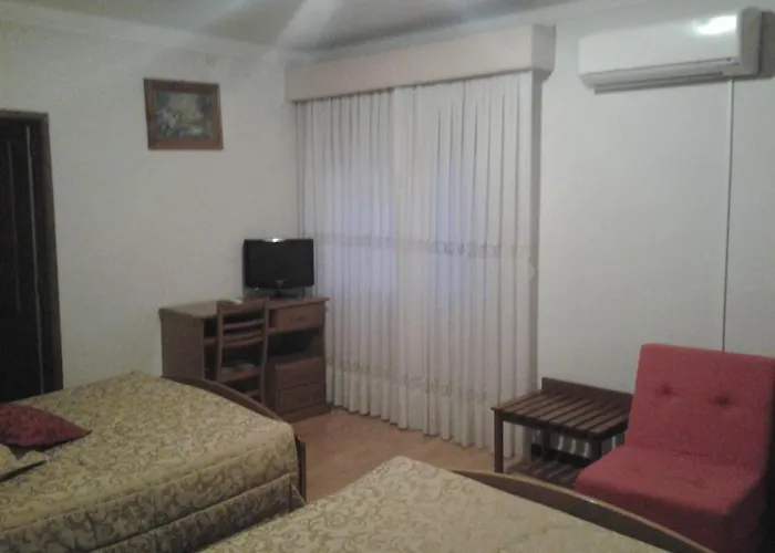 Residencial Pinto 3* Guarda