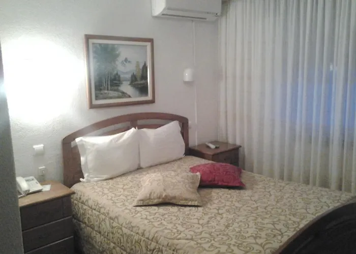 Residencial Pinto Vendégház Guarda