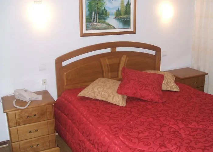 Residencial Pinto Vendégház Guarda